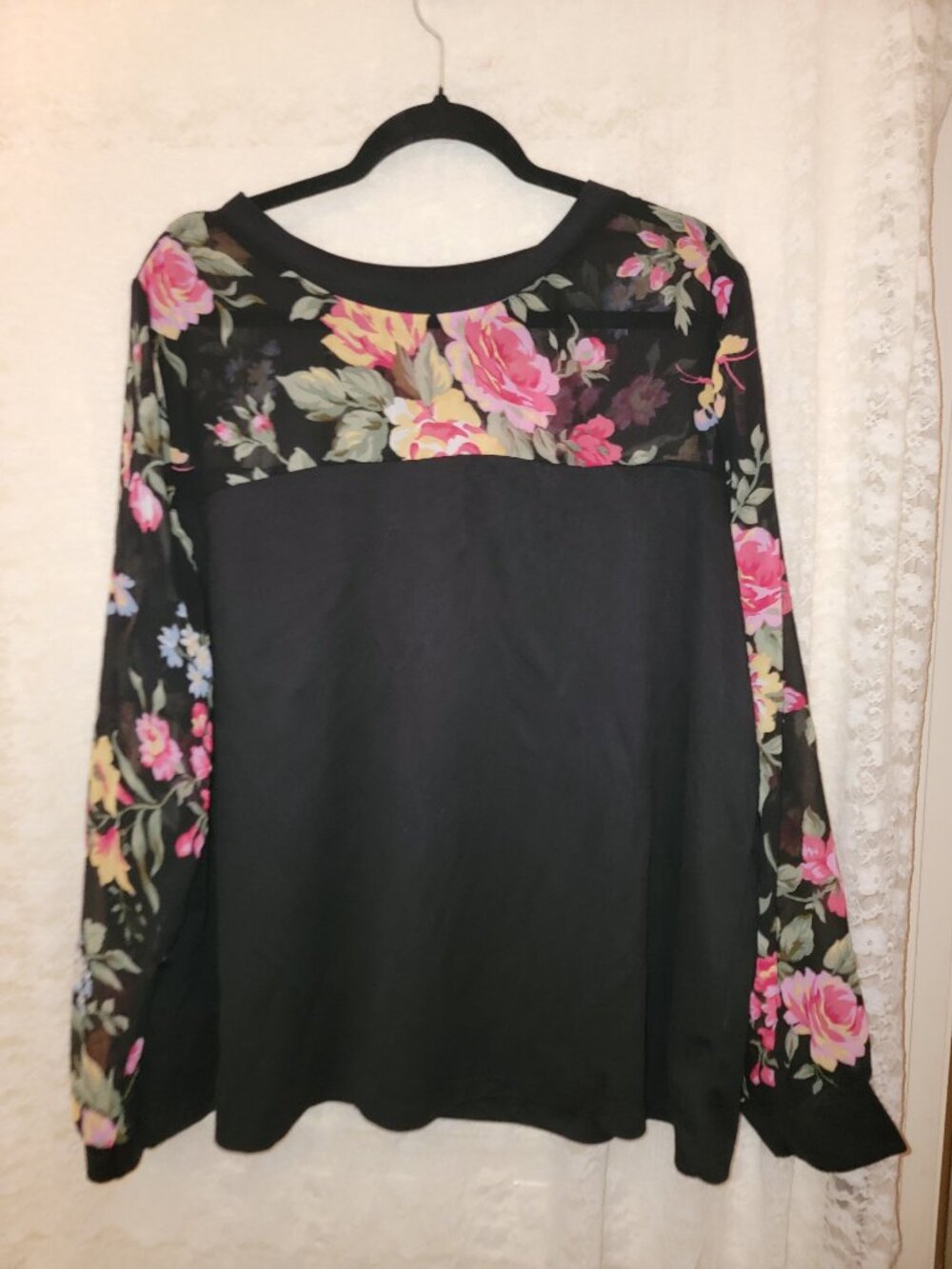 Shein Curve Flower Tee